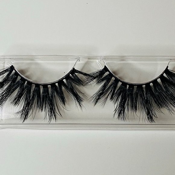 Damn Bitch lash - Picture 2 of 5